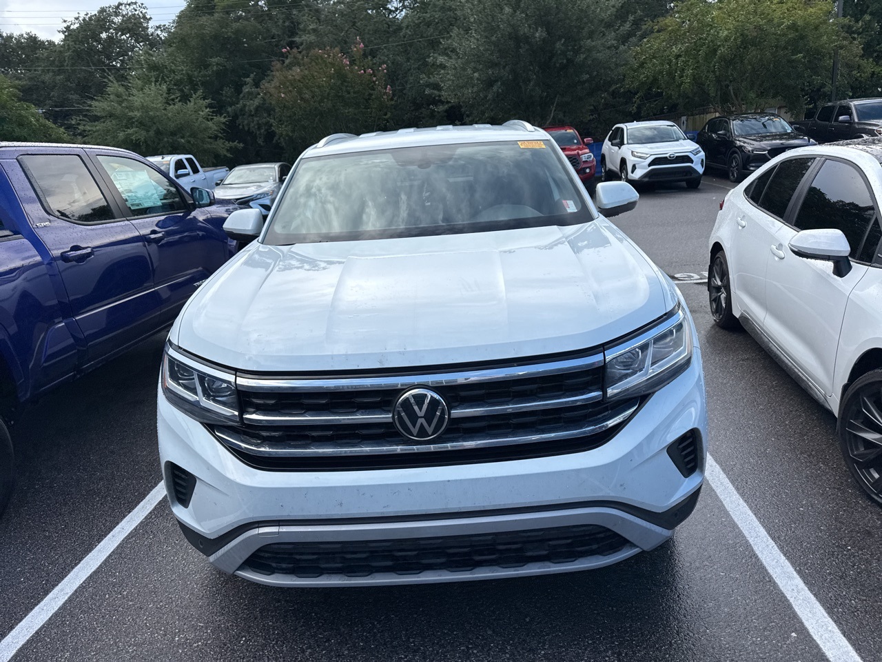 2023 Volkswagen Atlas Cross Sport V6 SE Technology photo 13