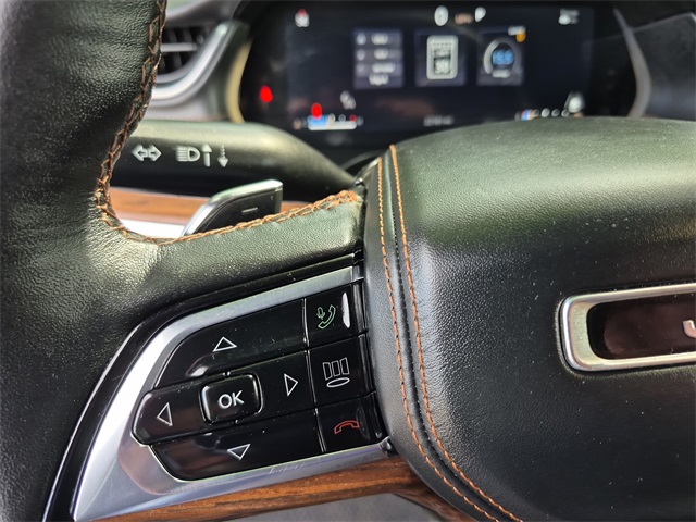 2023 Jeep Grand Cherokee Summit photo 10