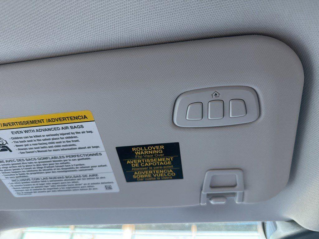2025 Ford Escape Plug-In Hybrid photo 40