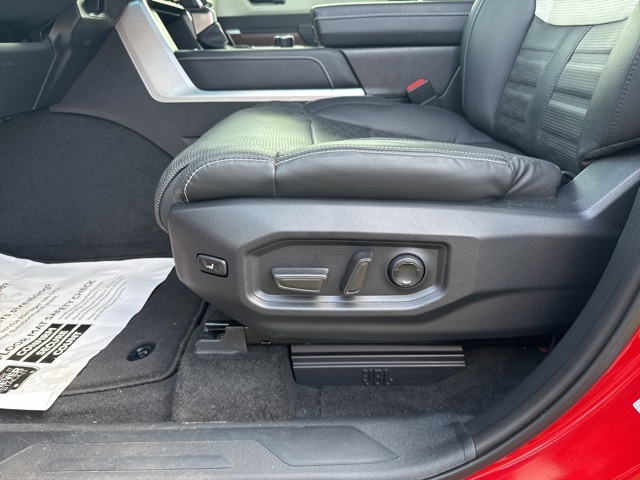 2025 Toyota Sequoia Capstone photo 29