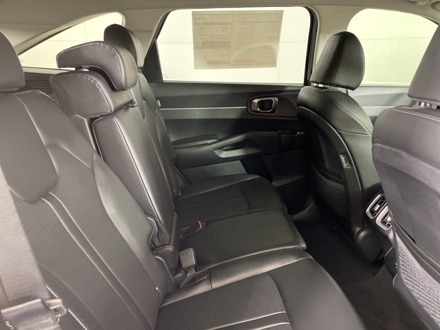 2025 Kia Sorento S photo 15