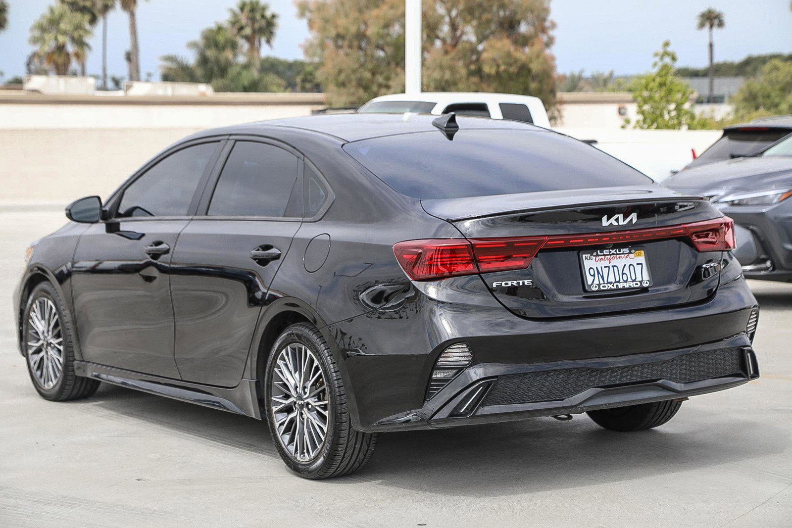 2023 Kia Forte GT-Line photo 4