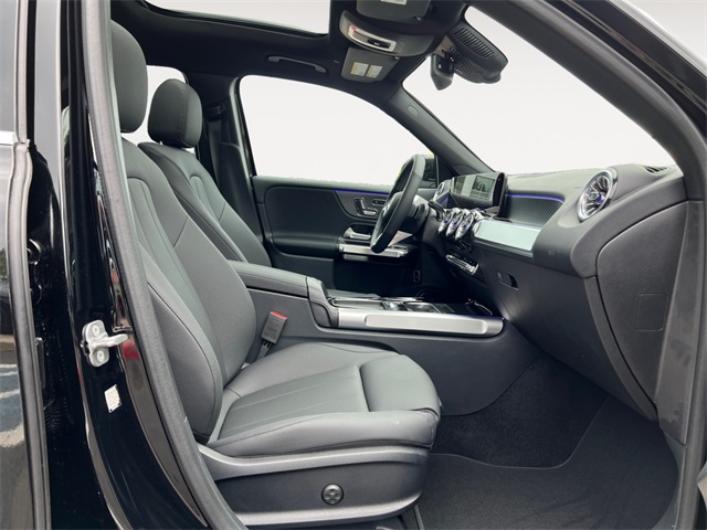 2025 Mercedes Benz GLB 250 4MATIC photo 15
