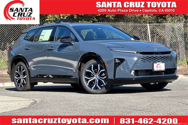 2026 Toyota Crown Signia XLE's photo