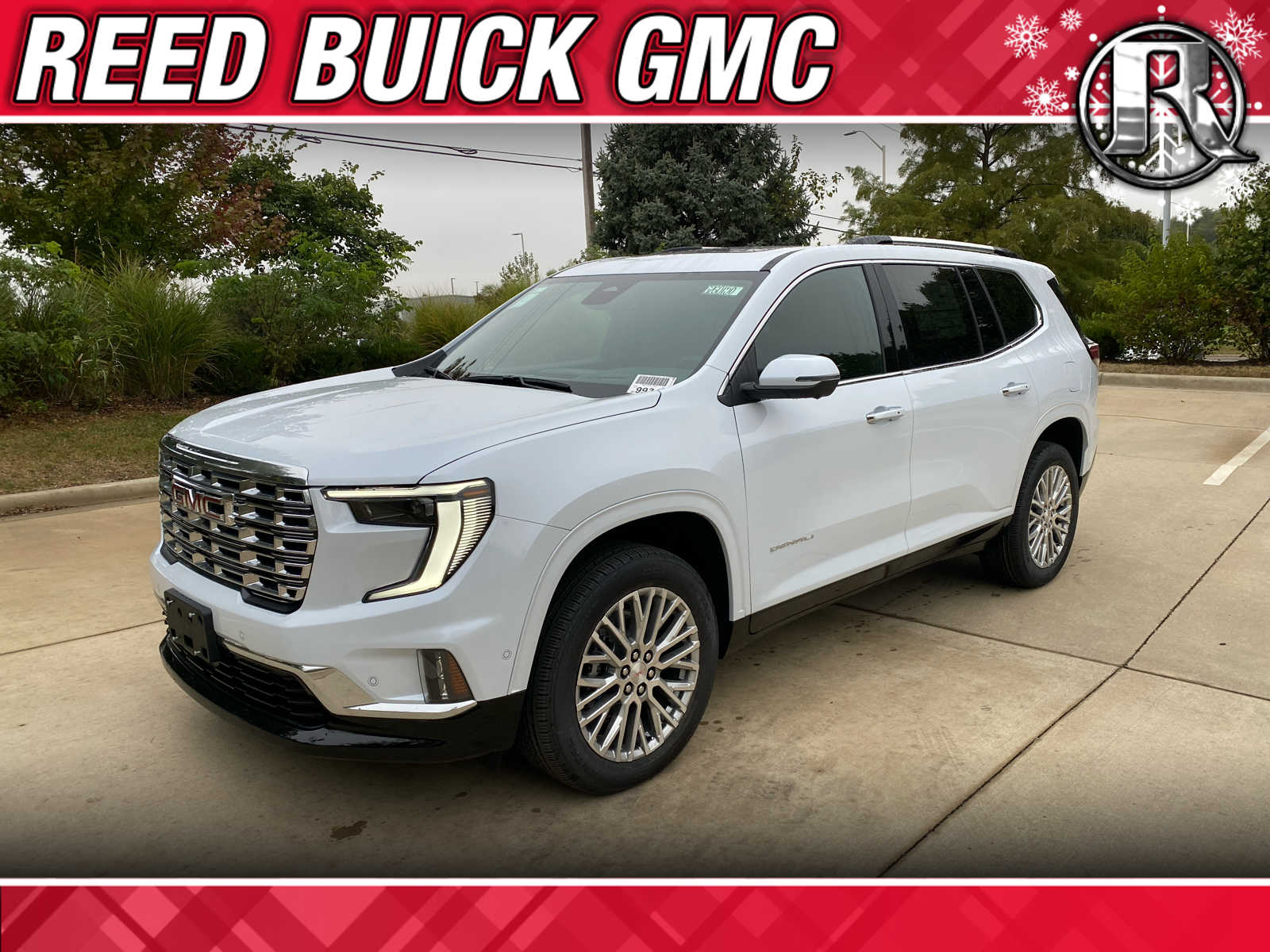 2026 GMC Acadia Denali's photo