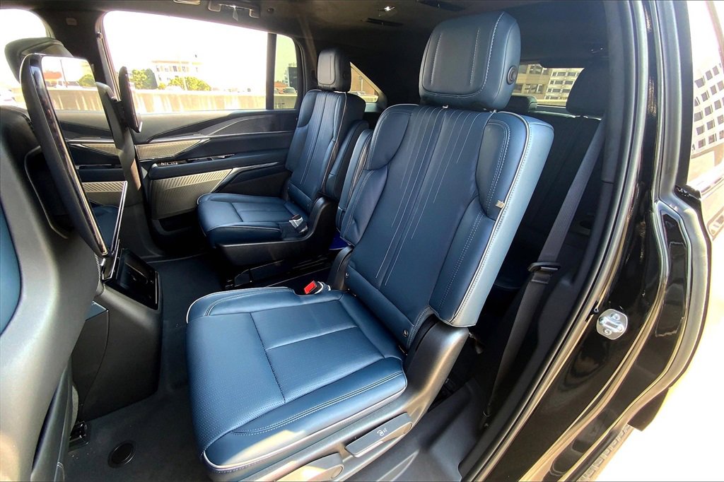 2026 Cadillac Escalade IQ Premium Sport photo 26