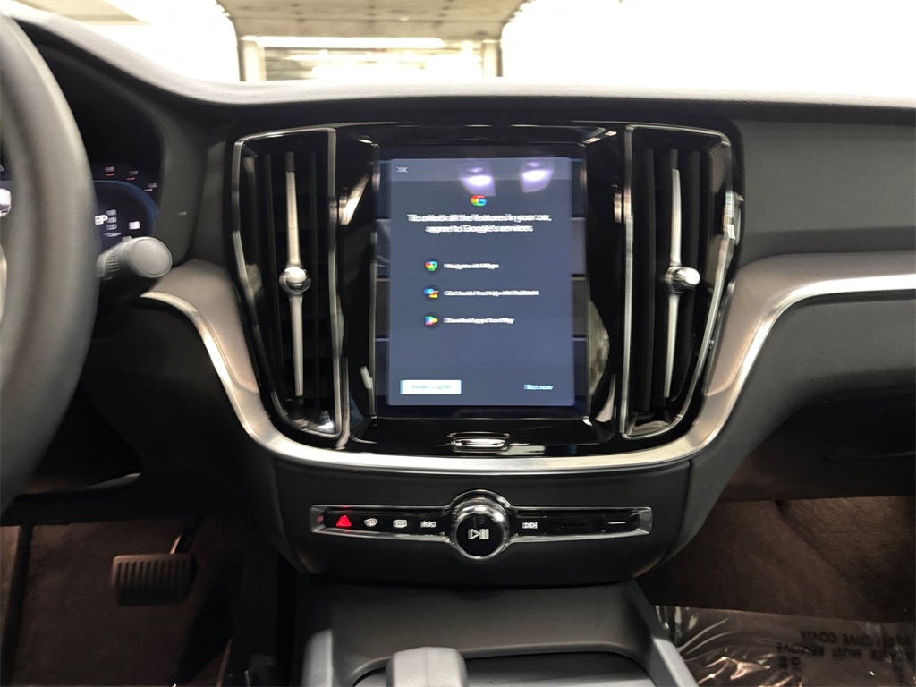 2023 Volvo S60 B5 Plus Black Edition photo 22