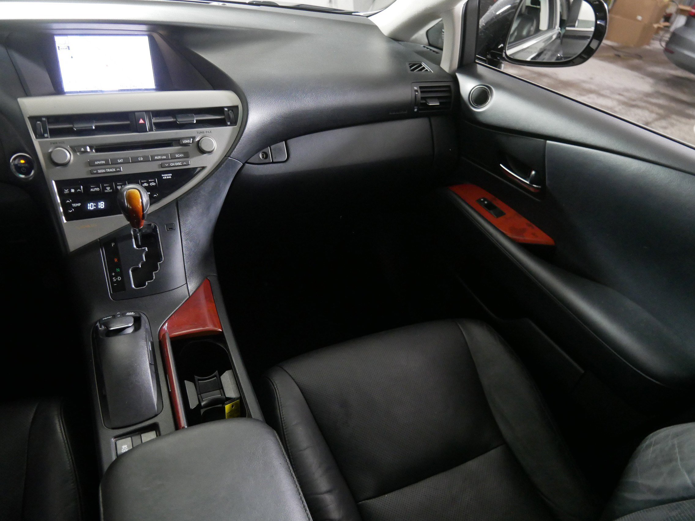 2011 Lexus RX 450h photo 11