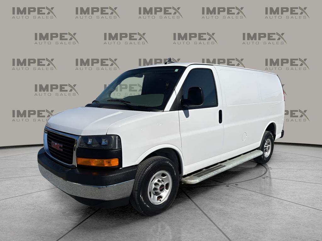 2023 GMC Savana Cargo