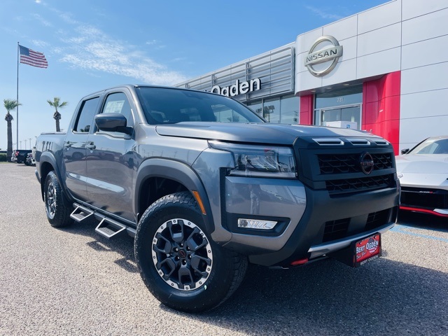 2026 Nissan Frontier PRO-4X's photo