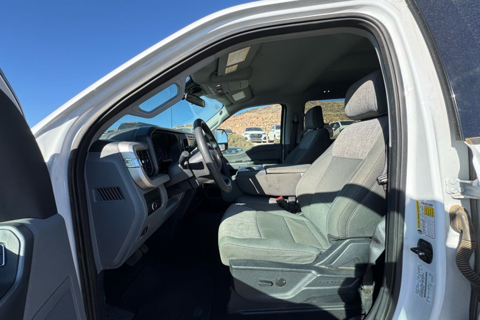 2024 Ford F-250 XLT photo 4