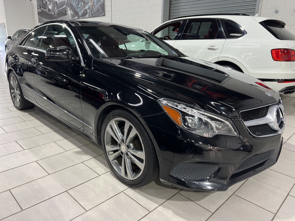 2016 Mercedes Benz E 400 4MATIC photo 5