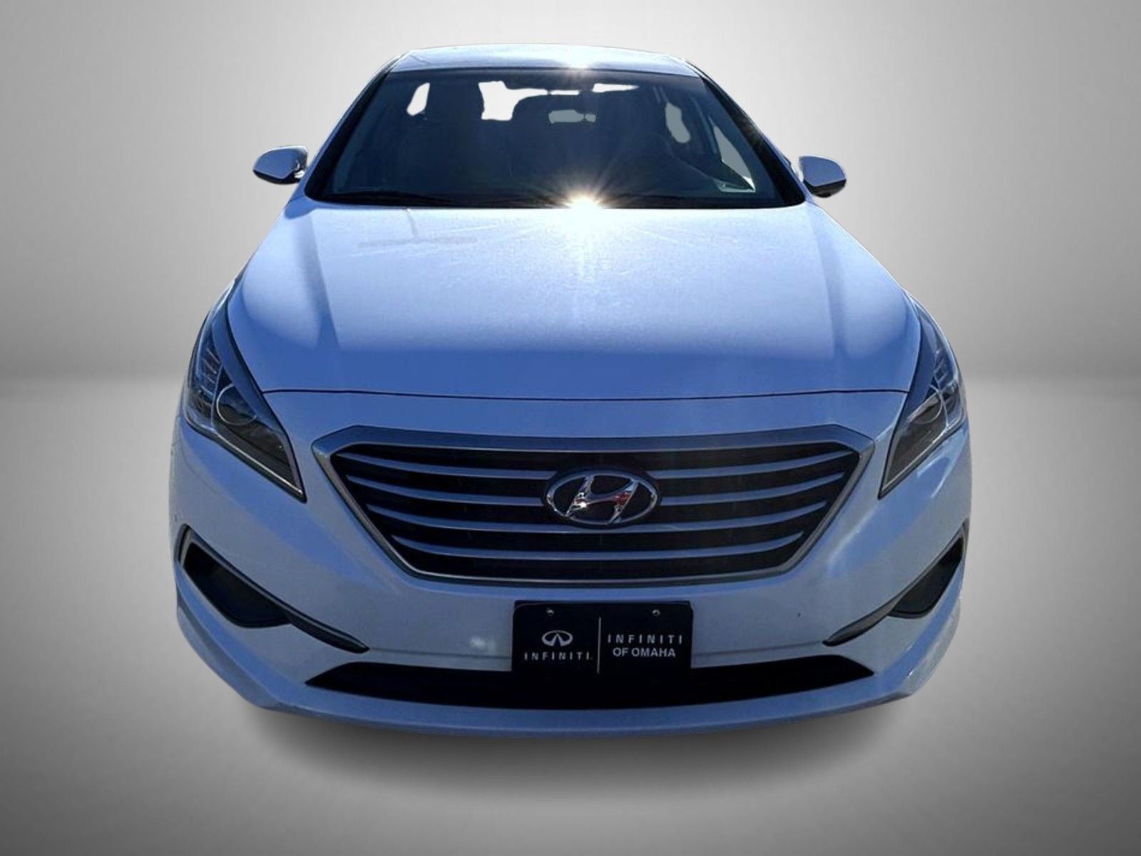 2017 Hyundai Sonata Base photo 2