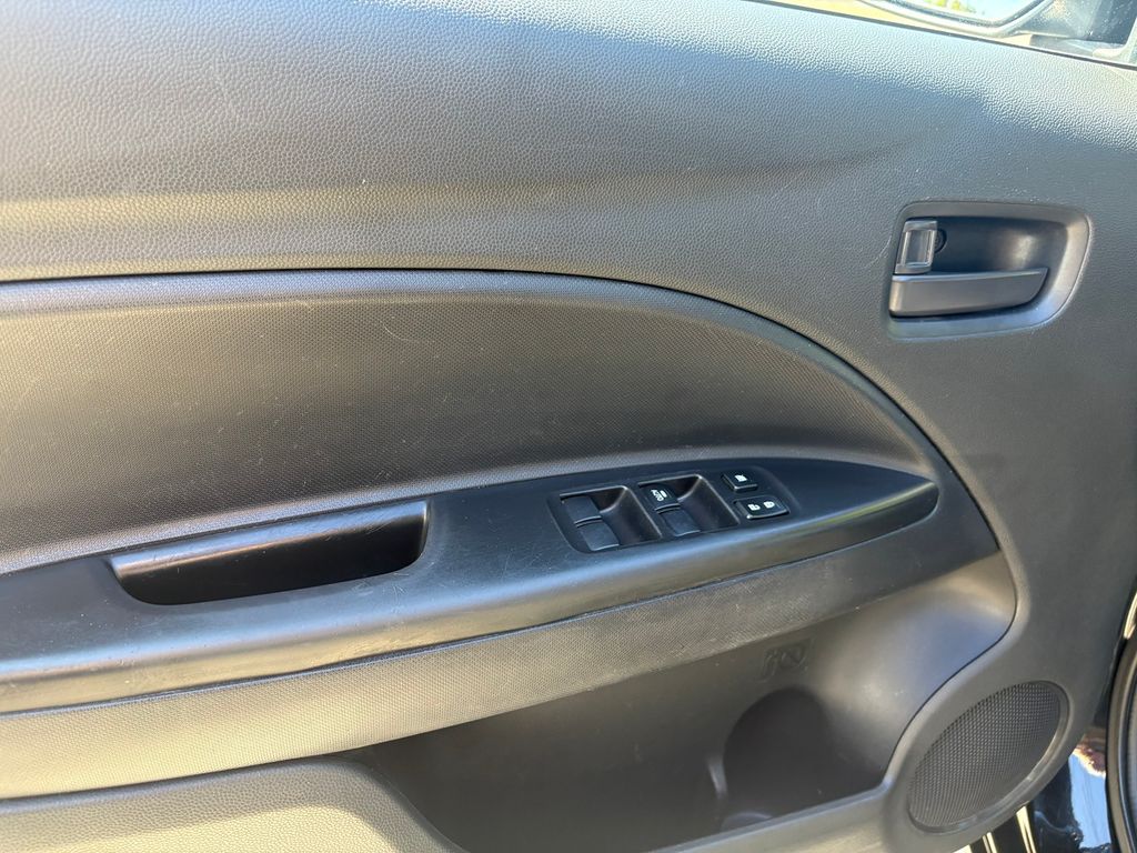 2021 Mitsubishi Mirage ES photo 13