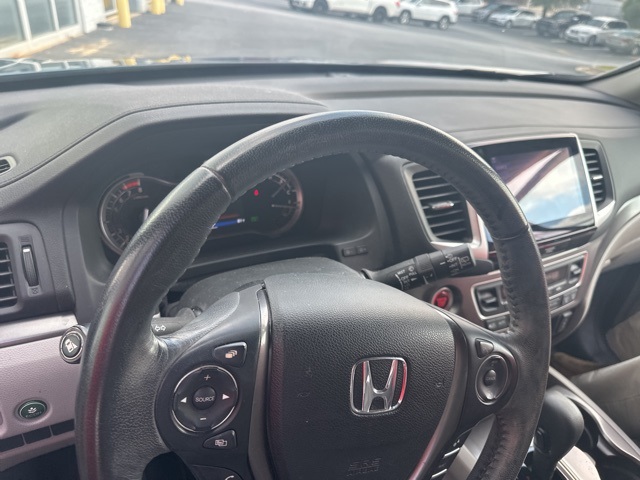 2016 Honda Pilot EX-L photo 16