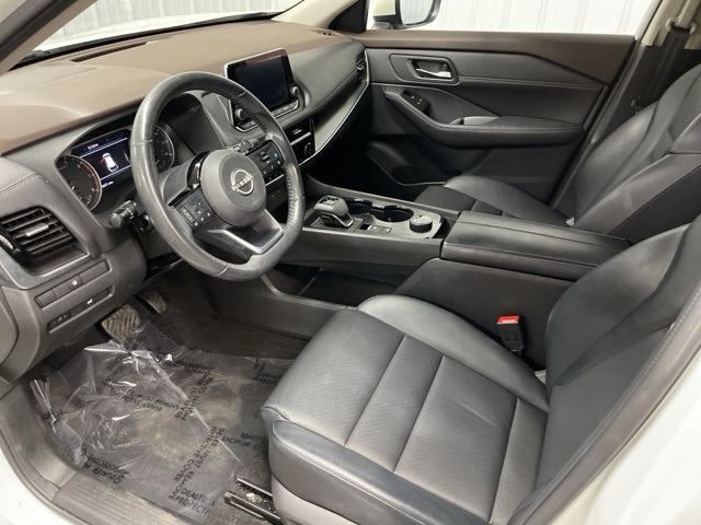 2022 Nissan Rogue SV photo 15