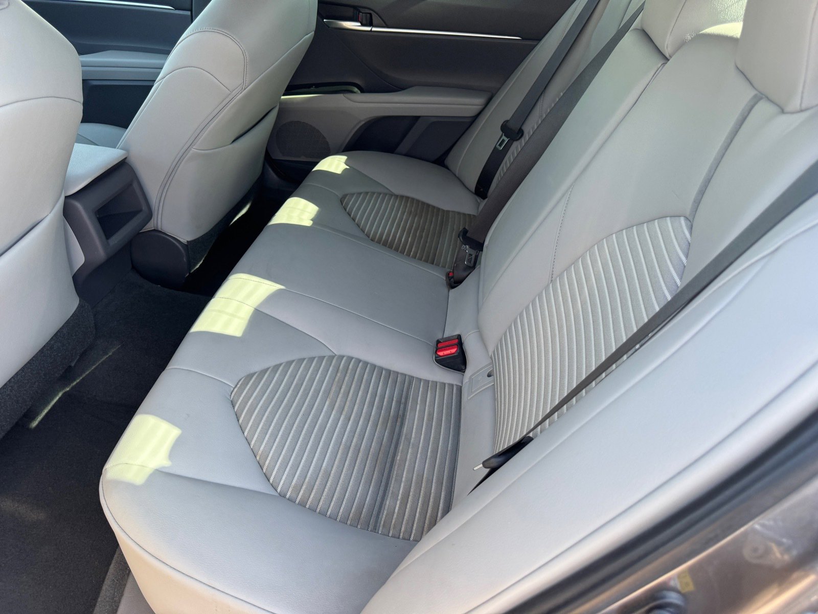 2018 Toyota Camry LE photo 11