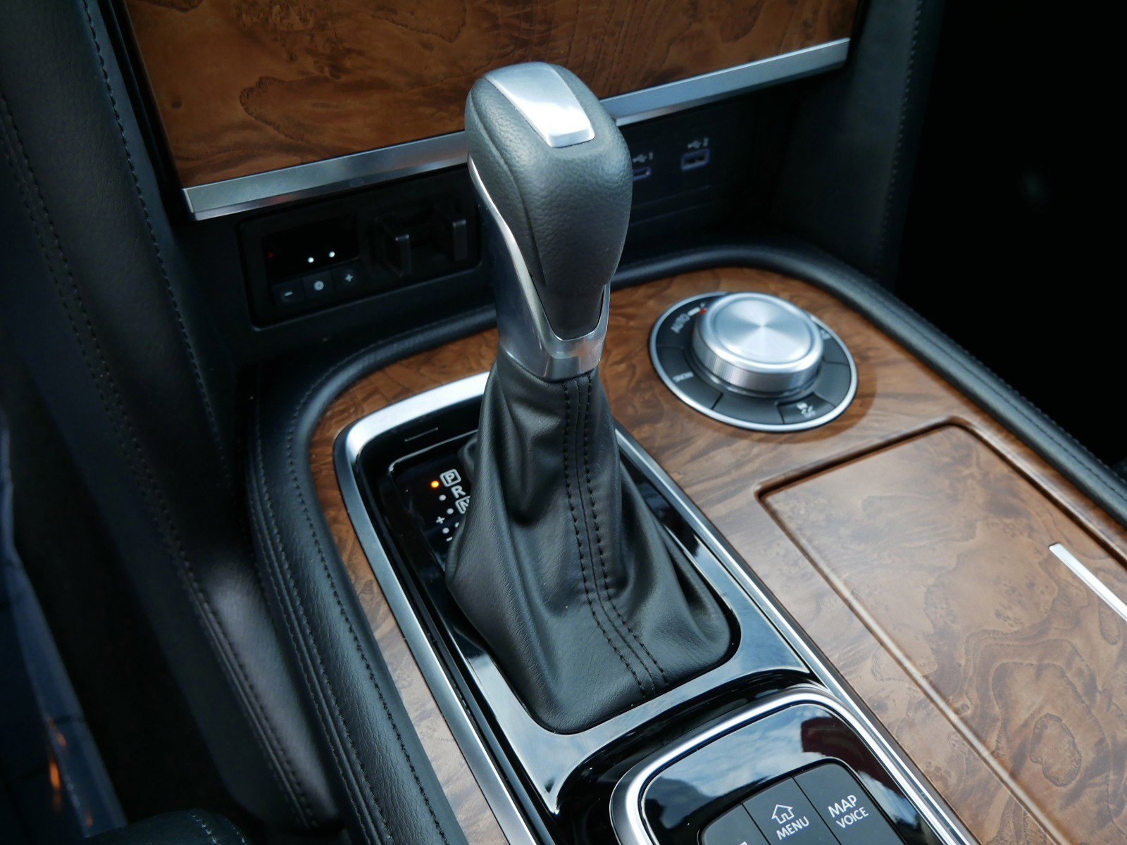 2024 Nissan Armada SL photo 20