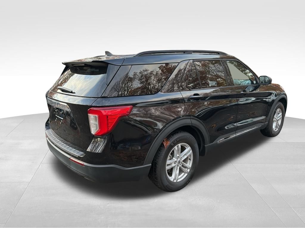 2022 Ford Explorer XLT photo 4