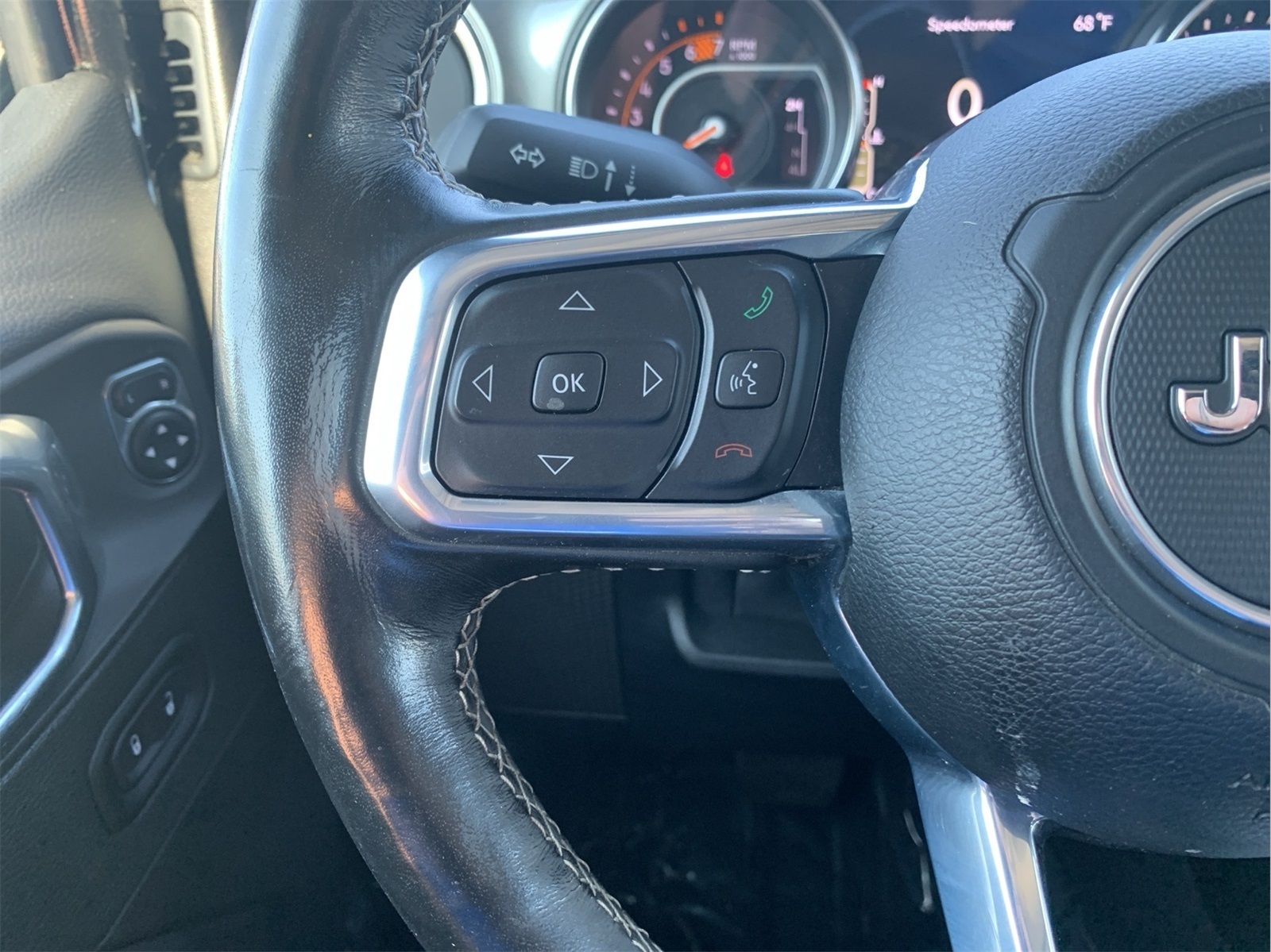 2021 Jeep Wrangler Unlimited Sahara photo 13