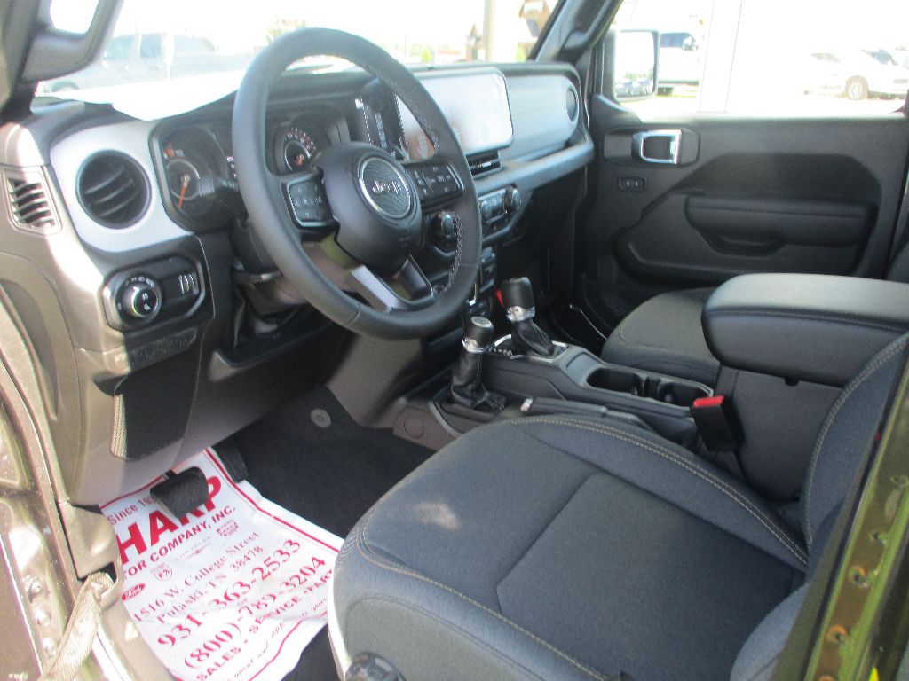 2025 Jeep Gladiator Sport S photo 4