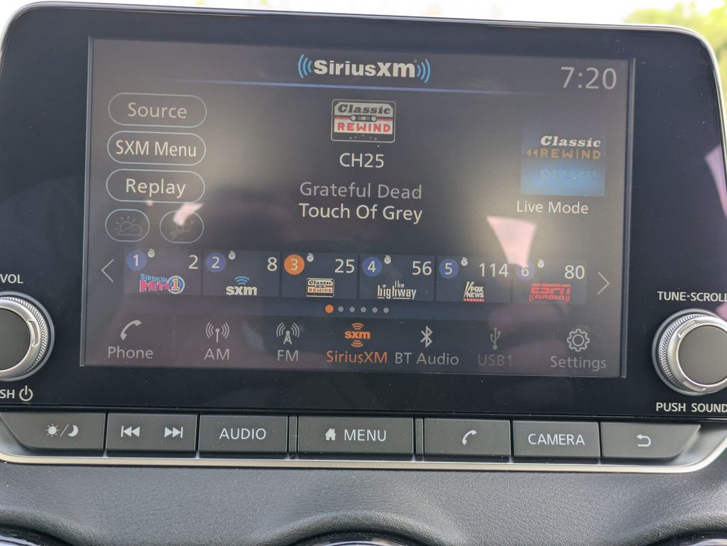 2025 Nissan Sentra SV photo 19