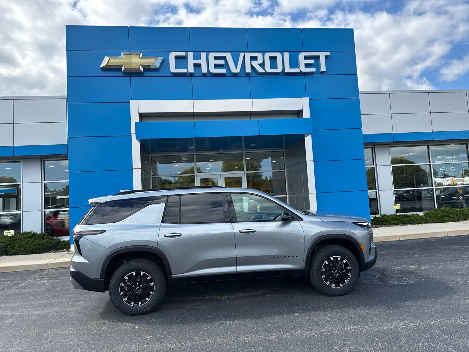 2026 Chevrolet Traverse Z71 photo 13