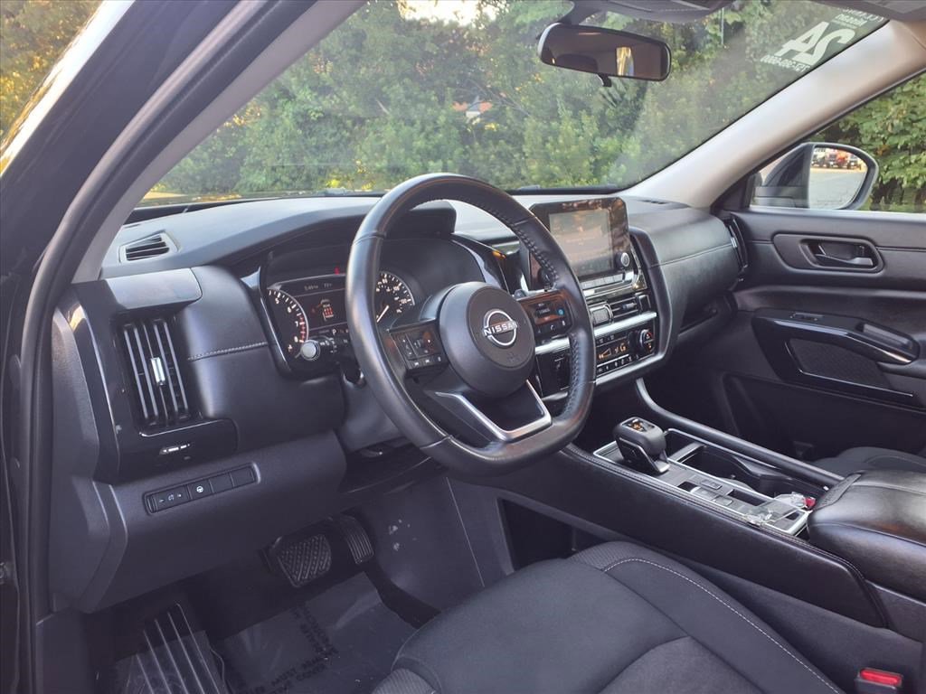2024 Nissan Pathfinder SV photo 12