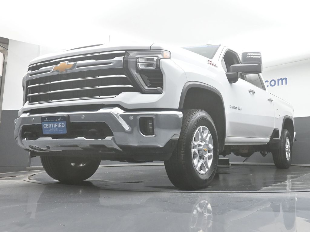 2024 Chevrolet Silverado 2500HD LTZ photo 4