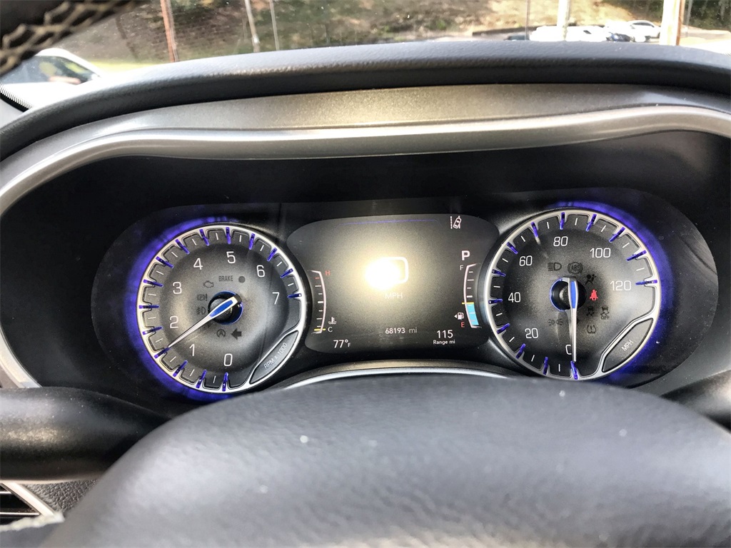 2023 Chrysler Pacifica Touring L photo 14