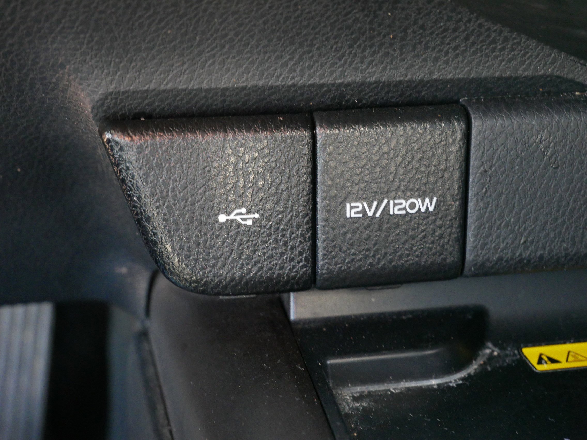 2023 Toyota Camry XSE photo 29