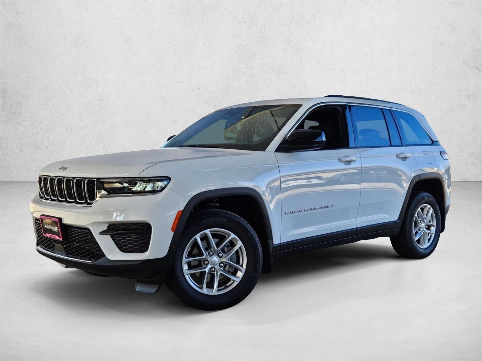 2025 Jeep Grand Cherokee Laredo's photo