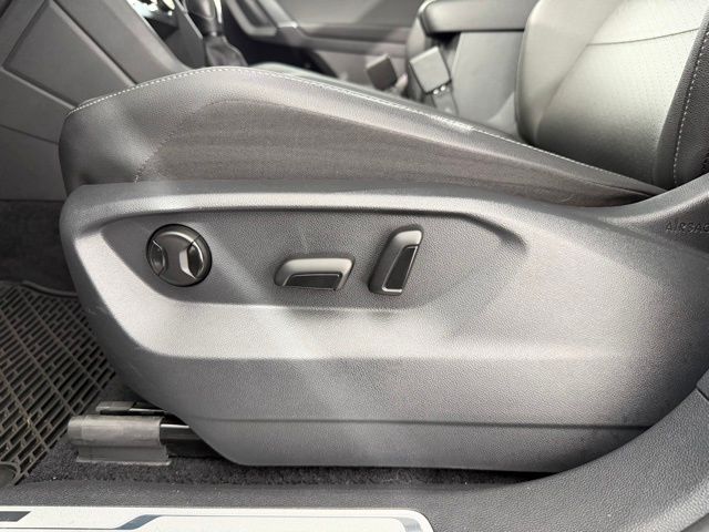 2020 Volkswagen Tiguan SE R-Line Black photo 19