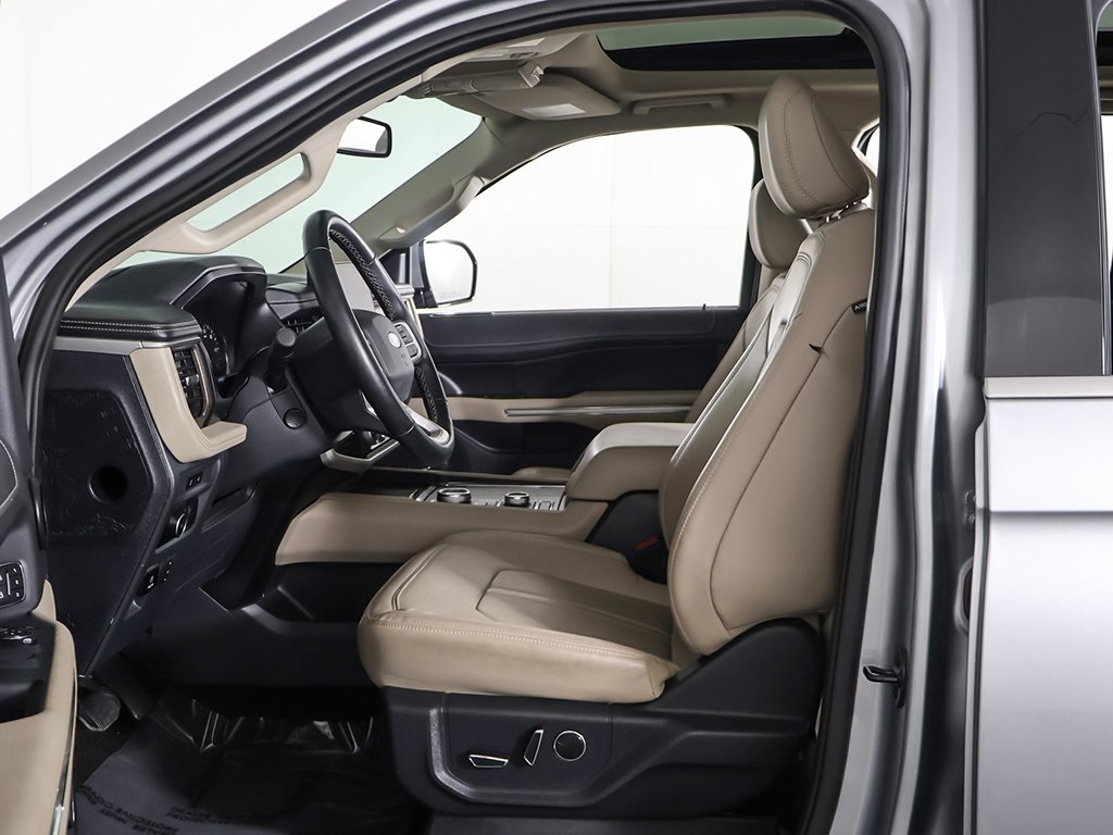2022 Ford Expedition Limited photo 29
