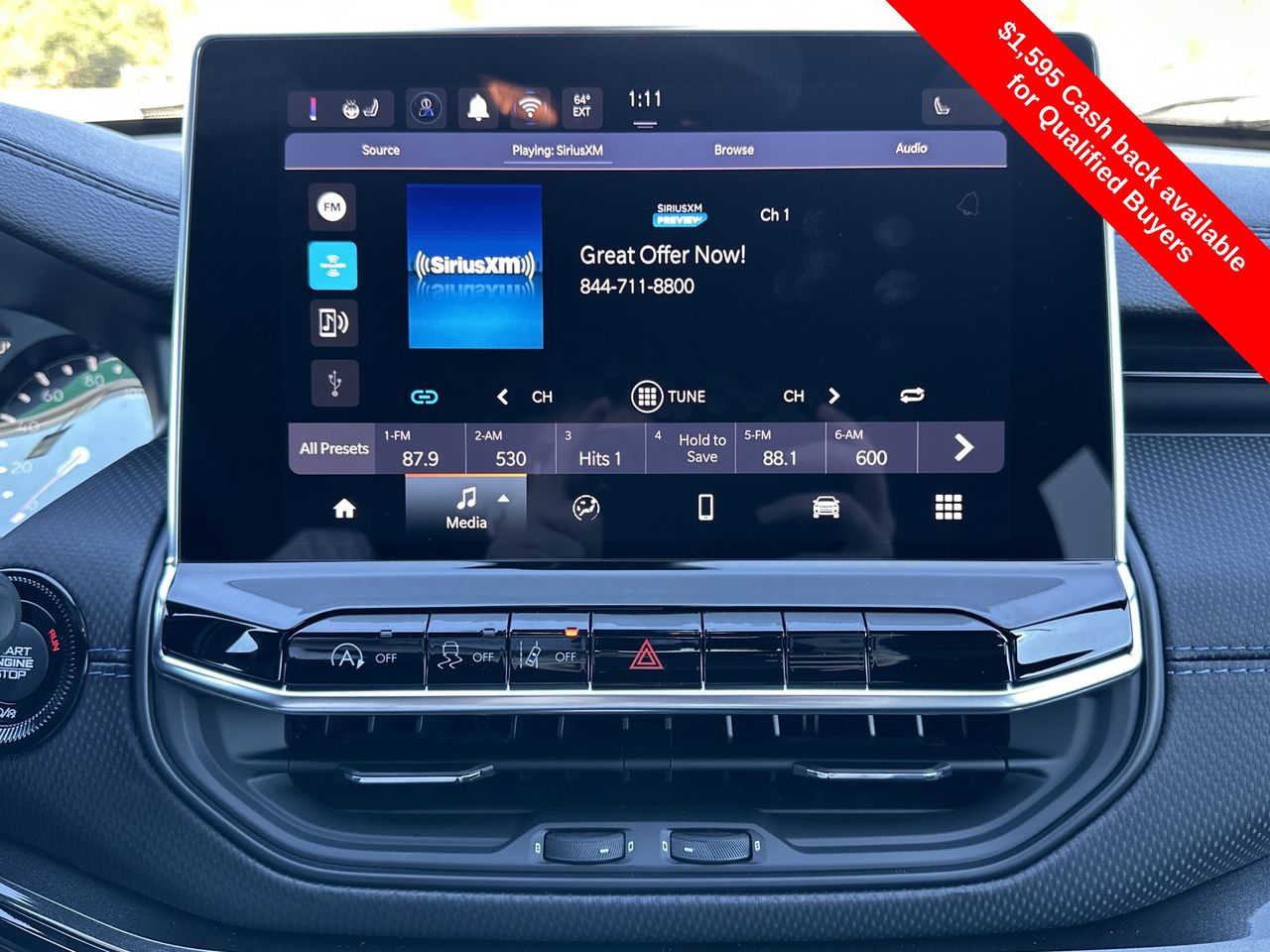 2026 Jeep Compass Latitude Altitude Special Edition photo 3