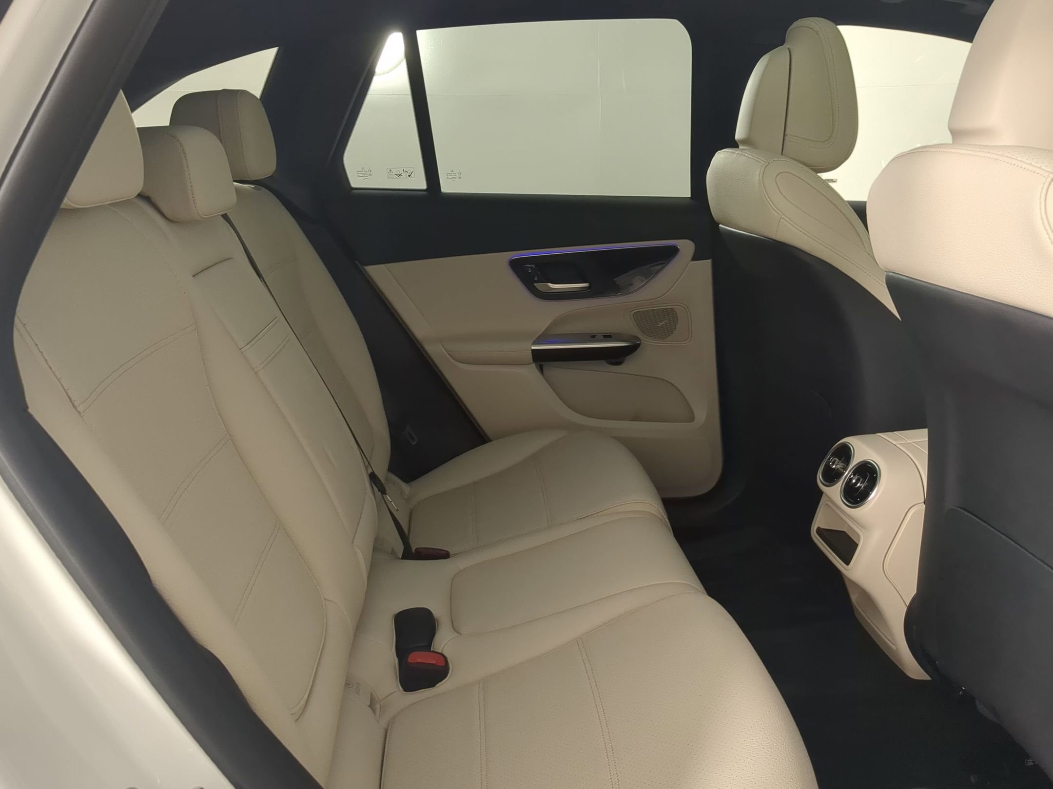 2026 Mercedes Benz GLC 350e 4MATIC photo 10