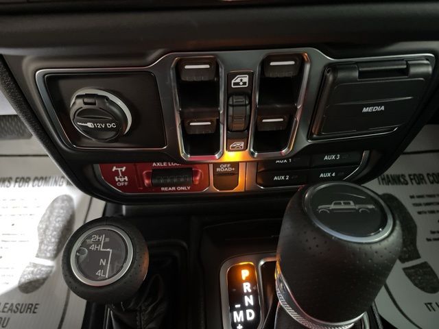 2025 Jeep Gladiator Mojave photo 29