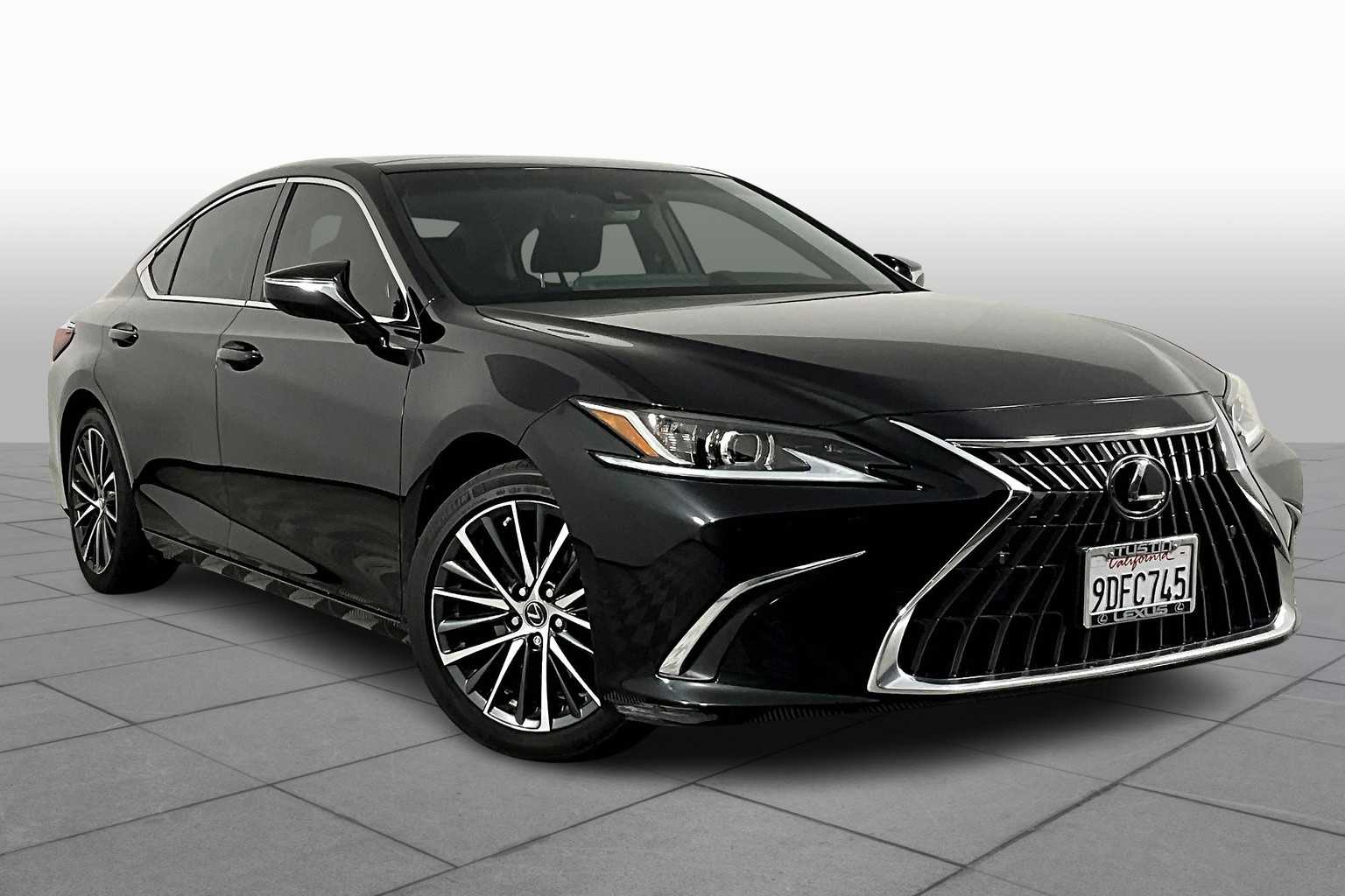 2023 Lexus ES Premium photo 2