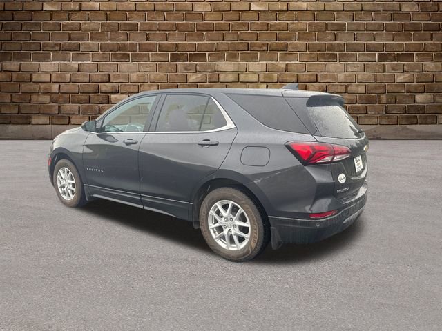 2022 Chevrolet Equinox LT photo 3