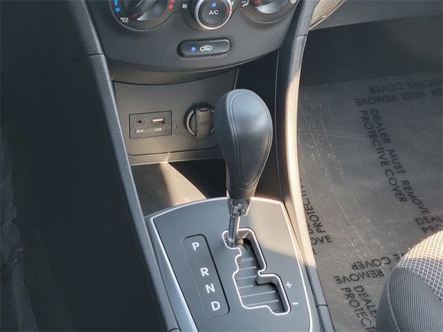 2014 Hyundai Accent GS photo 25