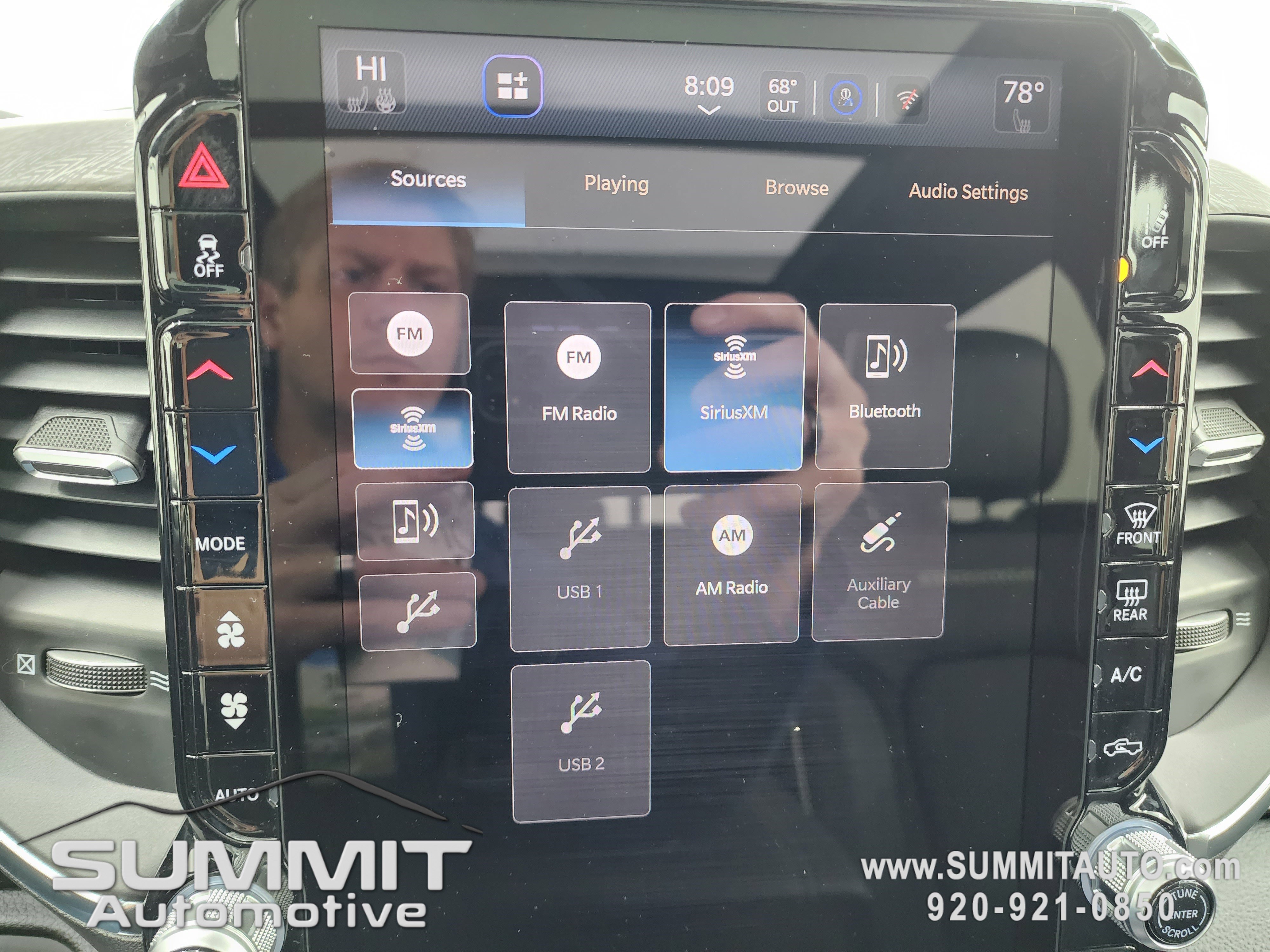 2025 Ram 1500 Laramie photo 3