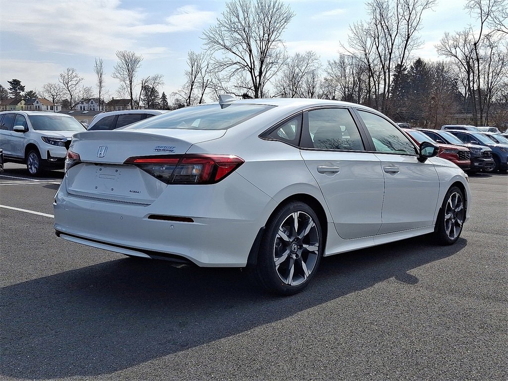 2025 Honda Civic Hybrid Sport Touring photo 3