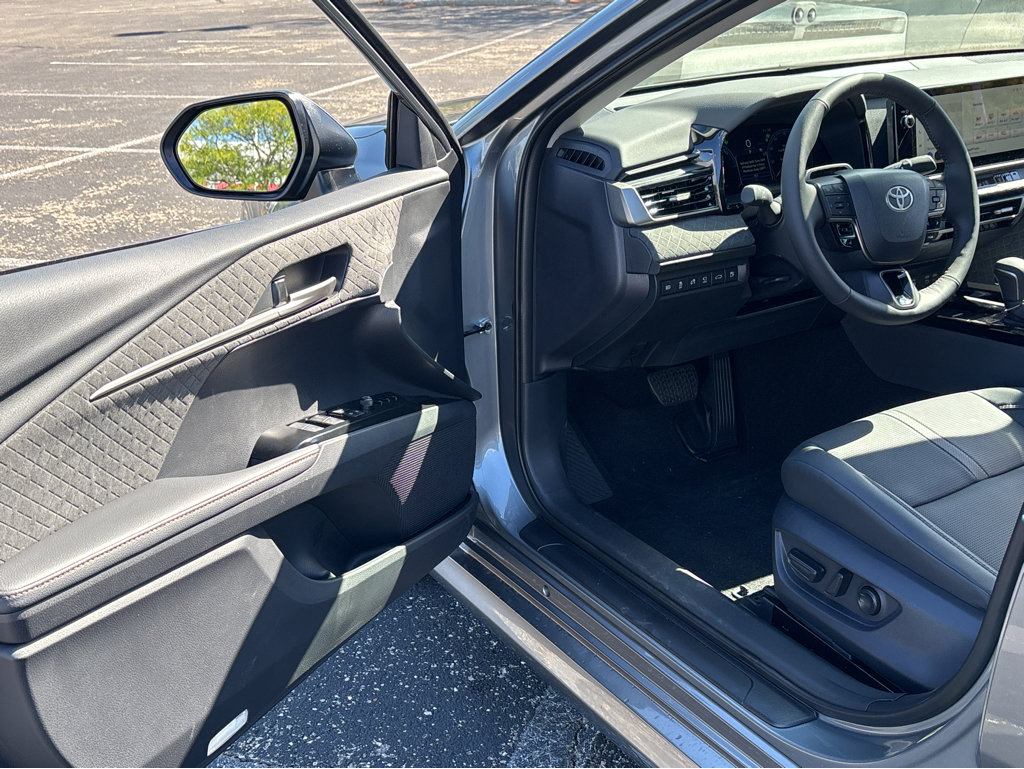 2025 Toyota Camry XLE photo 2