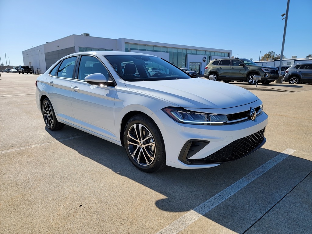 2026 Volkswagen Jetta Sport's photo