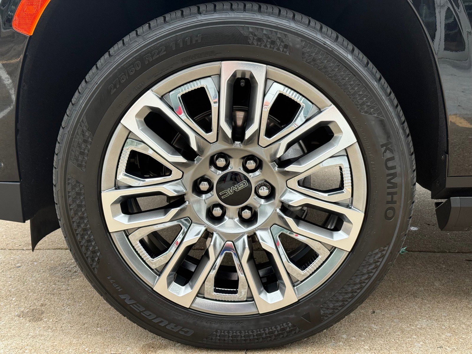 2023 Gmc Yukon Denali Ultimate photo 3
