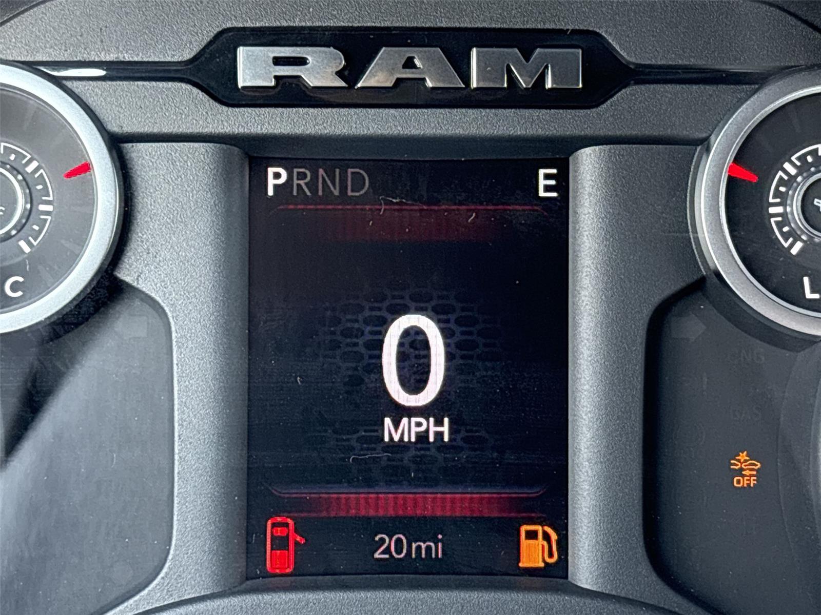 2026 Ram 2500 Tradesman photo 16