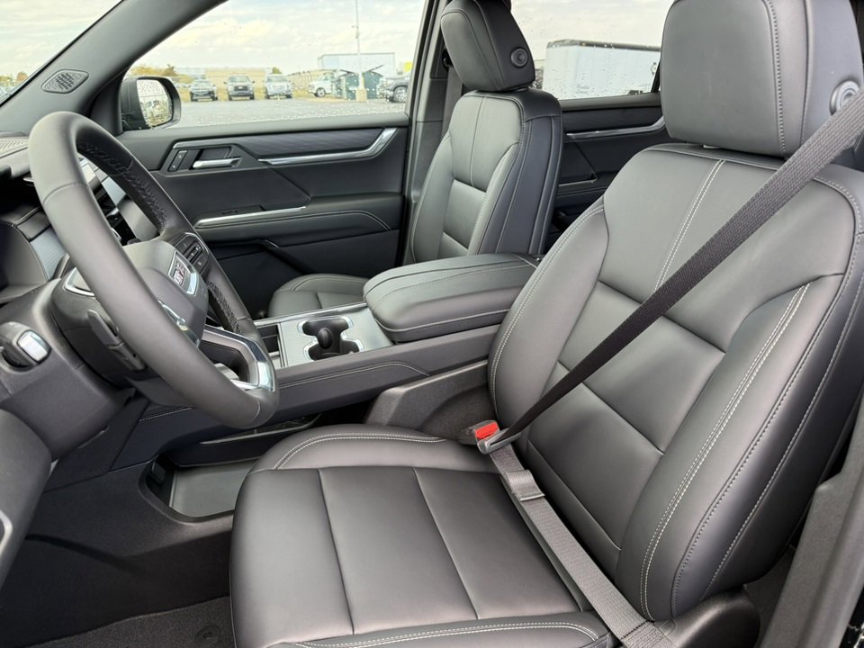 2026 GMC ACADIA - Image 15