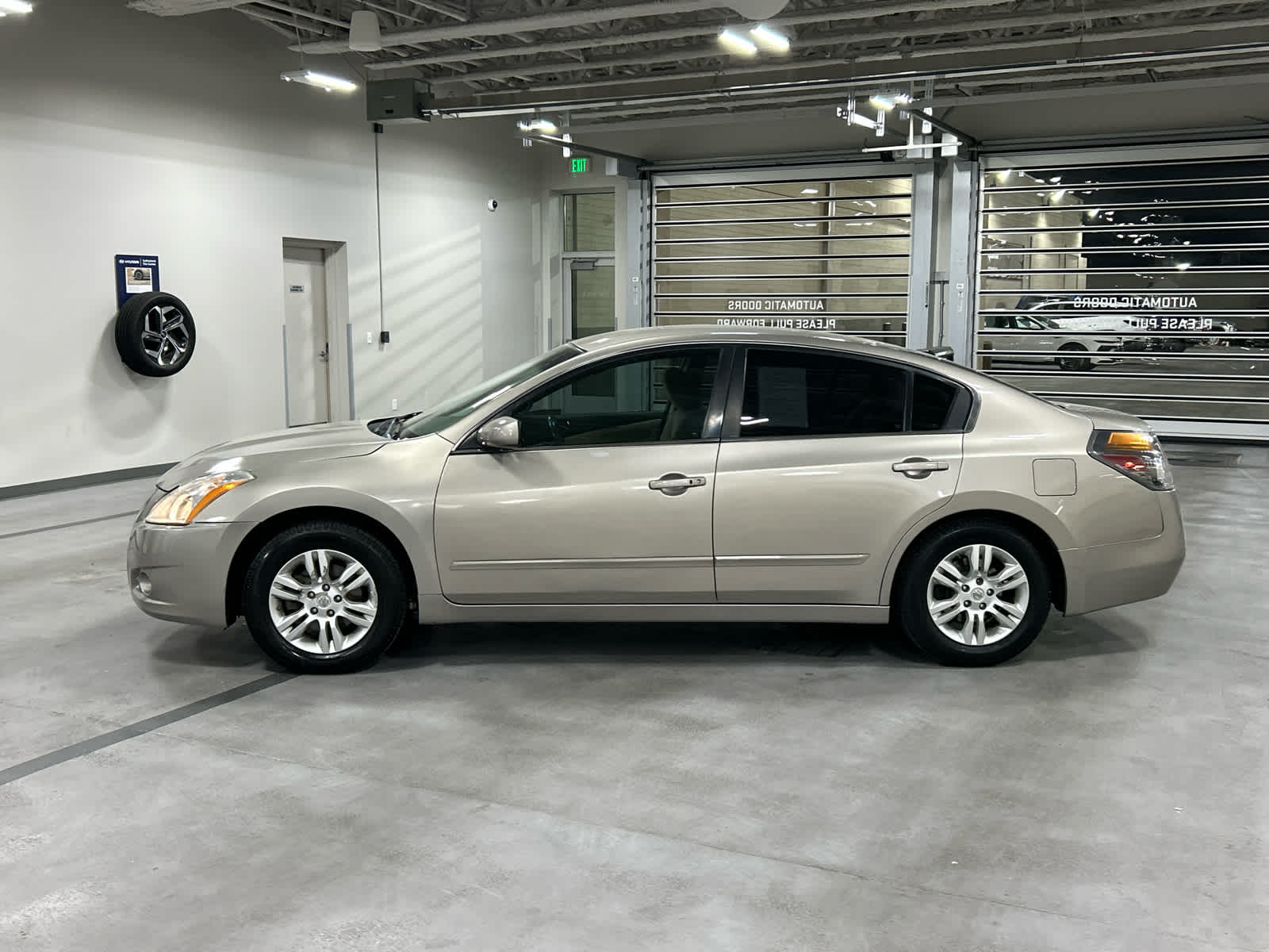 Used 2011 Nissan Altima S with VIN 1N4AL2AP8BN489973 for sale in Murray, UT