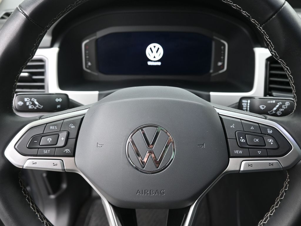 2022 Volkswagen Atlas SEL photo 15
