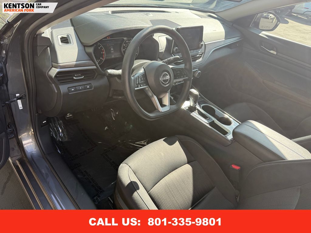 2024 Nissan Altima 2.5 SV photo 28